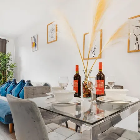 Oceanic Bliss With Free Park And Netflix Apartment Birmingham Exterior photo
