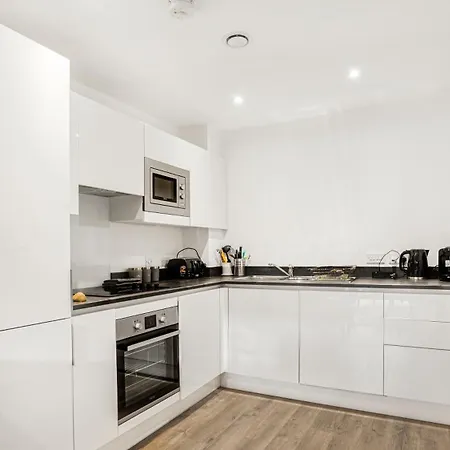 Oceanic Bliss With Free Park And Netflix Apartment Birmingham Exterior photo
